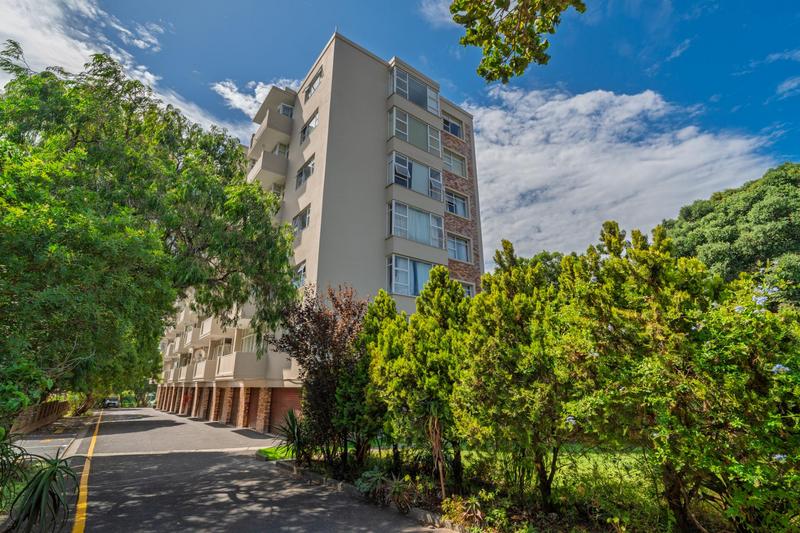 2 Bedroom Property for Sale in Kenilworth Western Cape